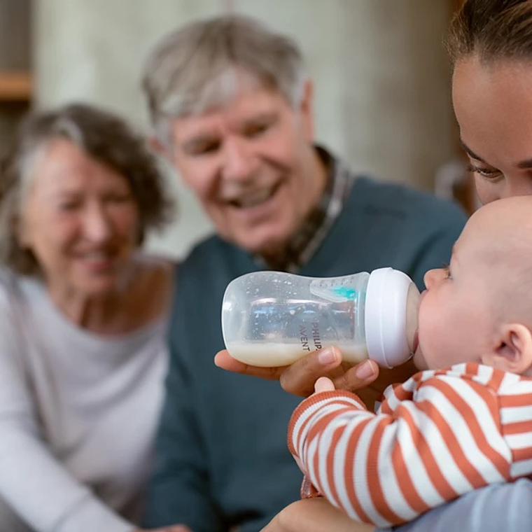 Philips Avent Natural Response con AirFree 260 ml 4