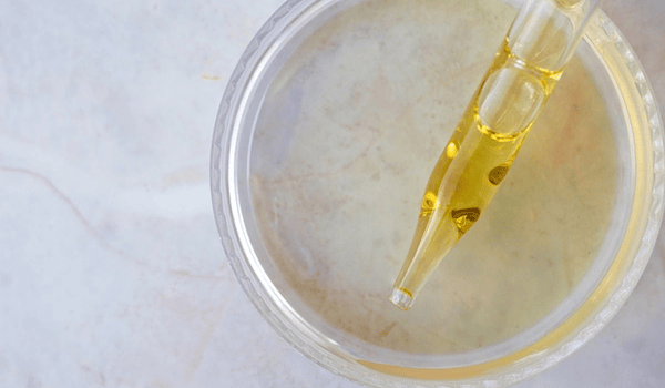 5 reasons to use a facial oil