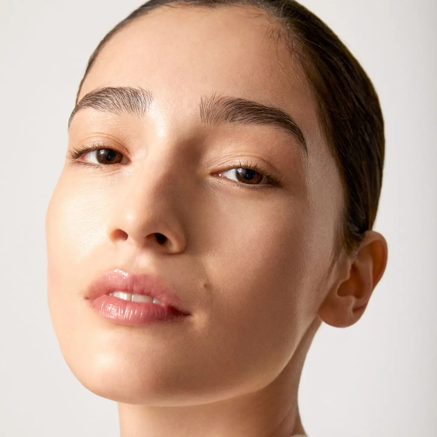 U/1ST Multiactive Serum Foundation 8