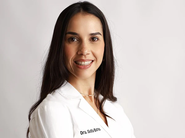 Protetor solar, antioxidantes e barreira da pele: o guia de Verão da Dra. Sofia Borges