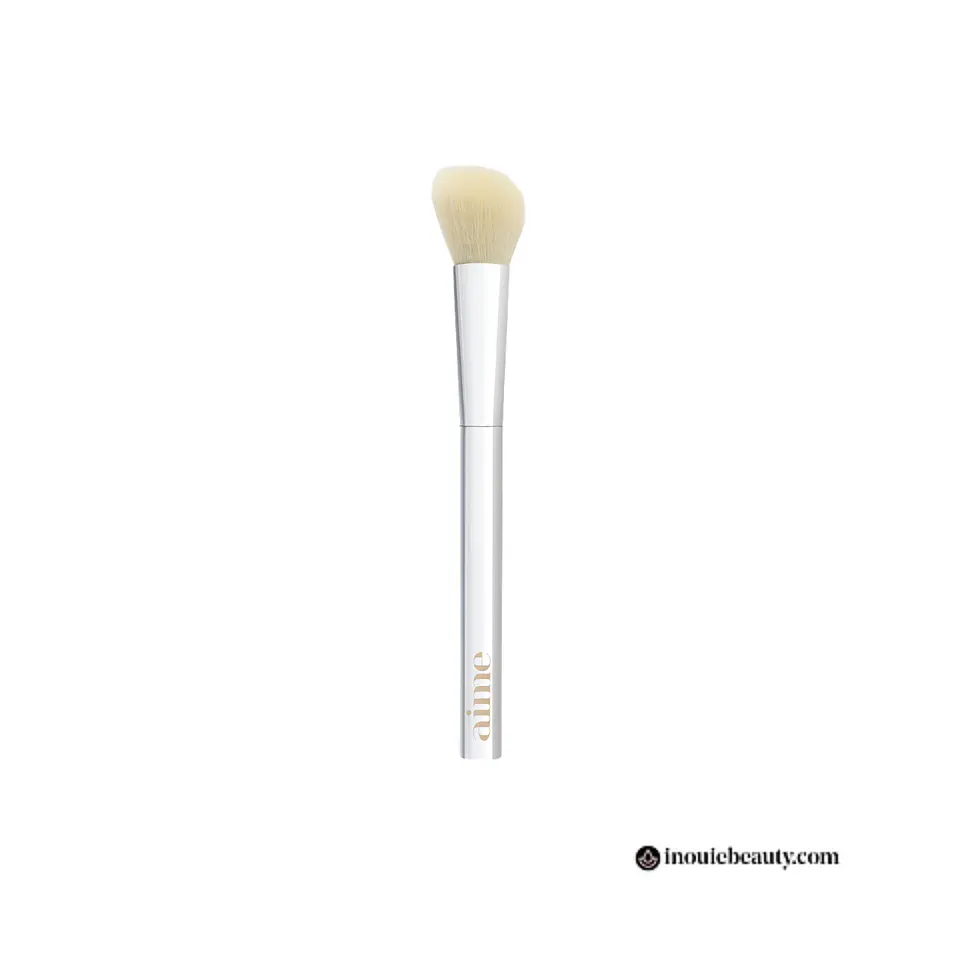 AIME The blush brush 1
