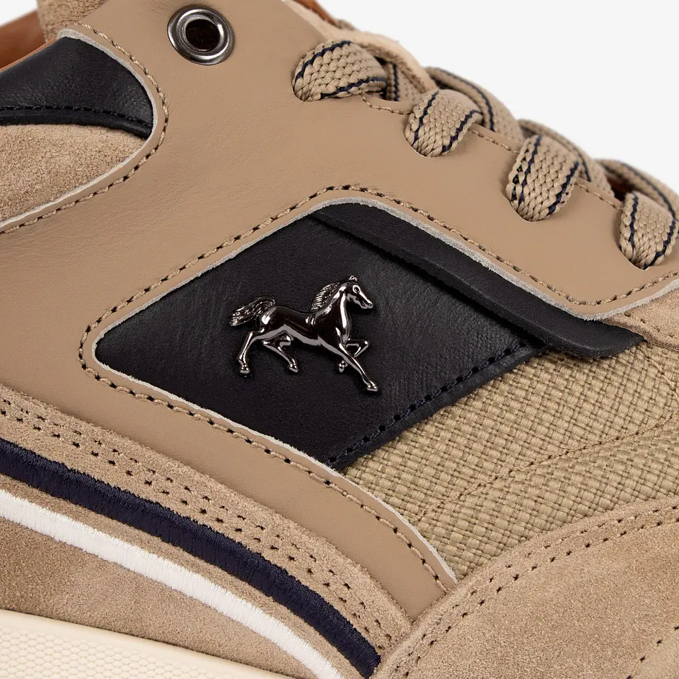 Sapatilha Courtesy 5