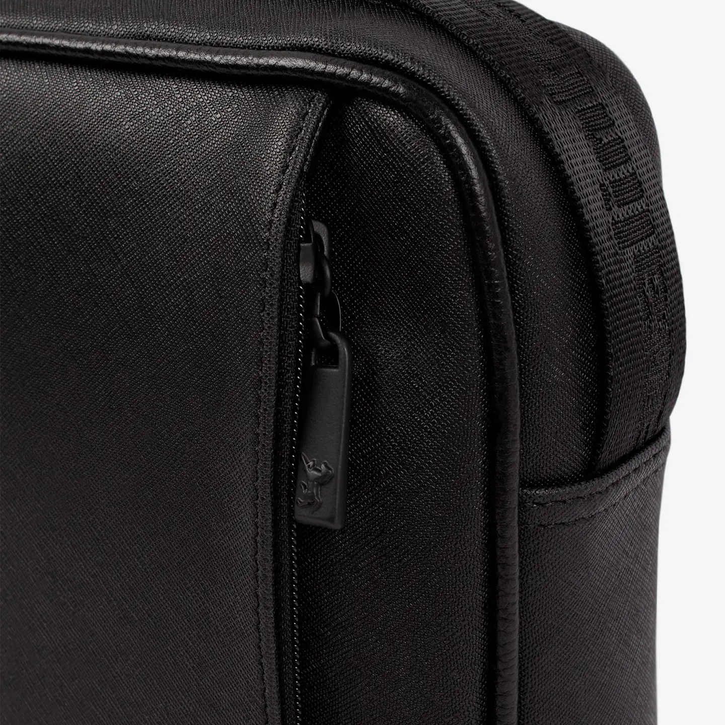 Bolsa tiracolo Cavalinho Club 5