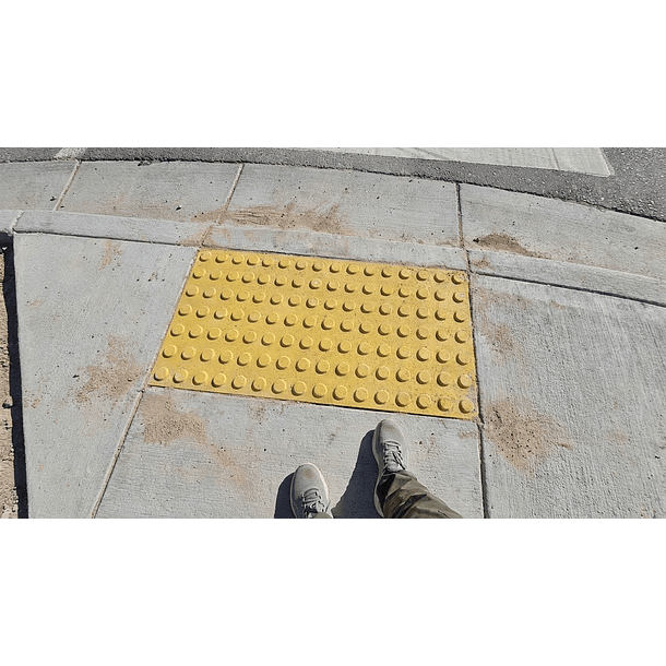 Baldosa minvu tactil 0 ocre 2