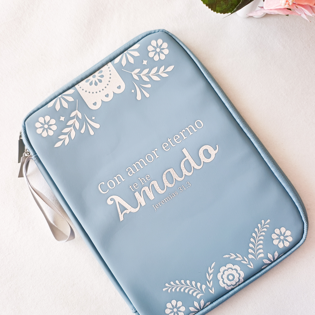 Funda para Tablet 11” – “Con amor eterno te he amado” 2