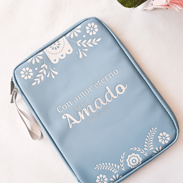 Funda para Tablet 11” – “Con amor eterno te he amado” 2