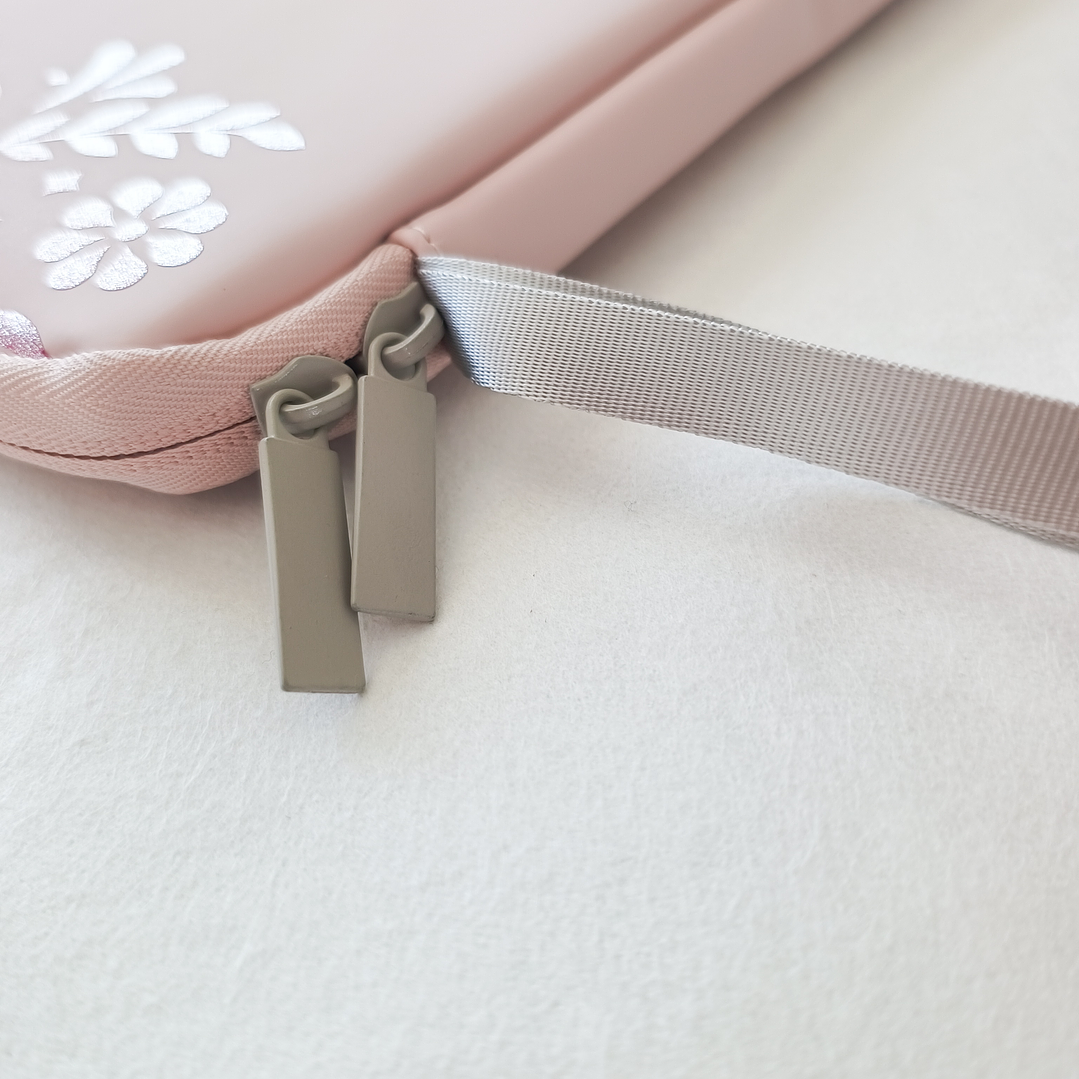 Funda para Tablet 11” – “Con amor eterno te he amado” 11