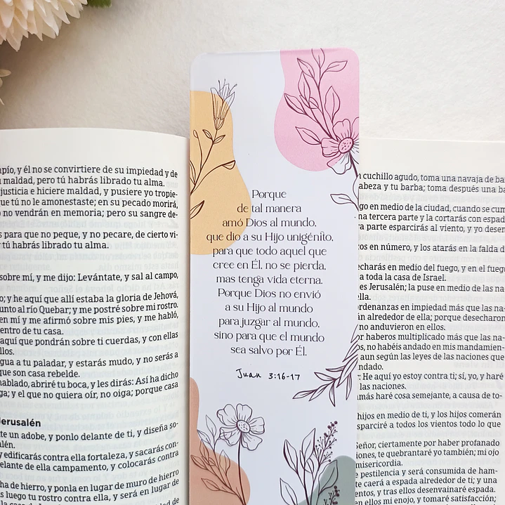 Marcapáginas de Papel  terminación brillante - Varios diseños 2