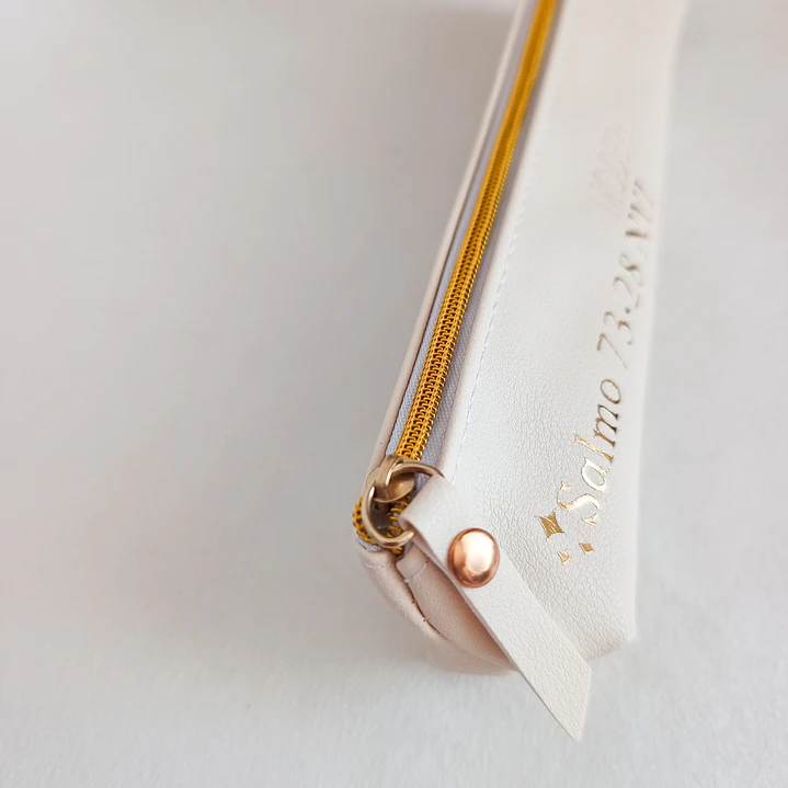 Estuche de Cuerina “Para mí el bien es estar cerca de Dios” 8