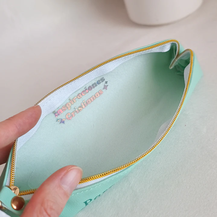 Estuche de Cuerina “Para mí el bien es estar cerca de Dios” 13