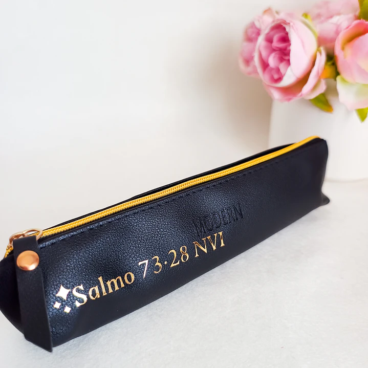 Estuche de Cuerina “Para mí el bien es estar cerca de Dios” 3