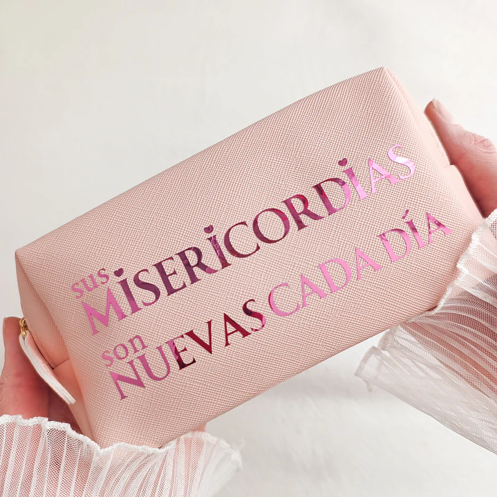 Estuche Neceser “Sus misericordias son nuevas cada día” 2