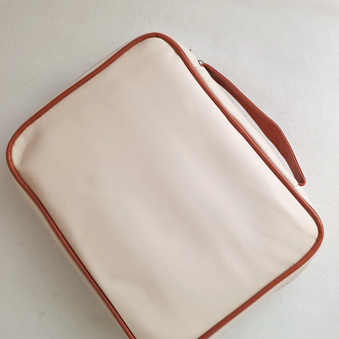 Porta Biblia de Cuerina 17
