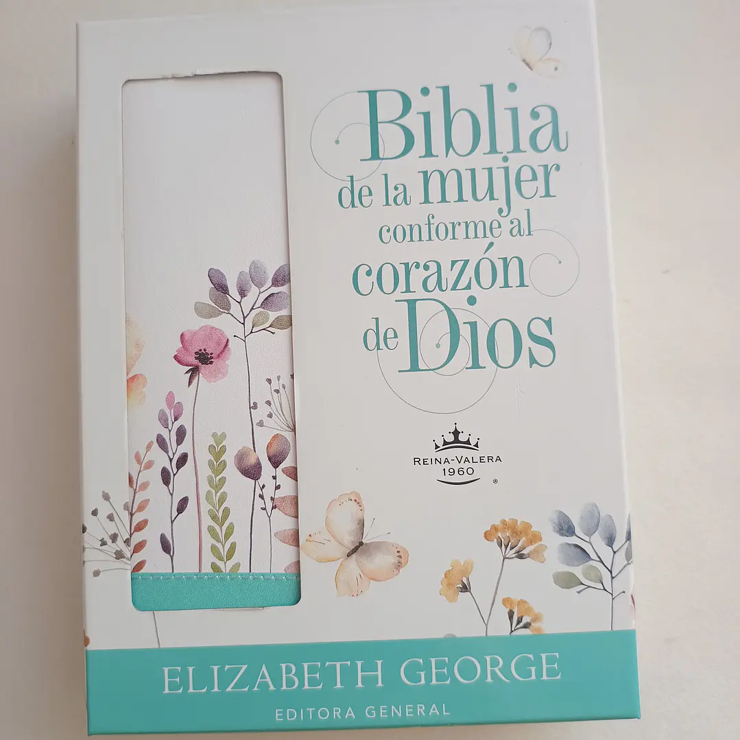 Biblia de la Mujer Conforme al Corazón de Dios – Reina Valera 1960, Tapa Imitación Piel blanca floral 2
