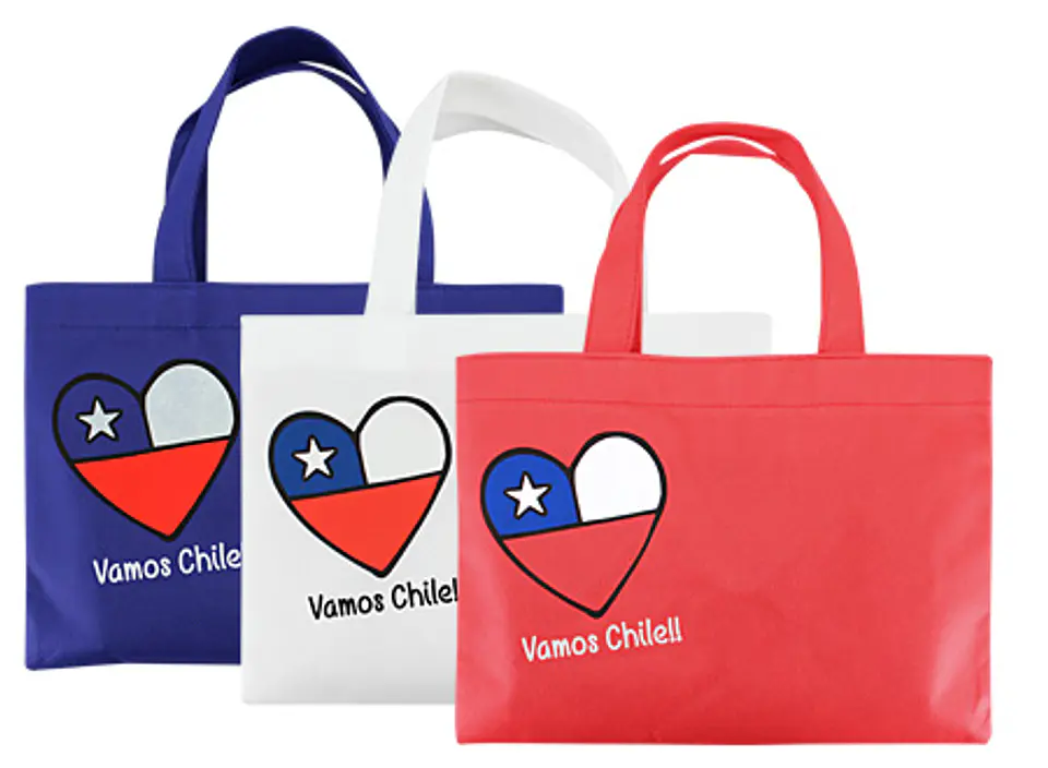 Bolsa TNT Vamos Chile 29 x 21.5 cm aprox. 1
