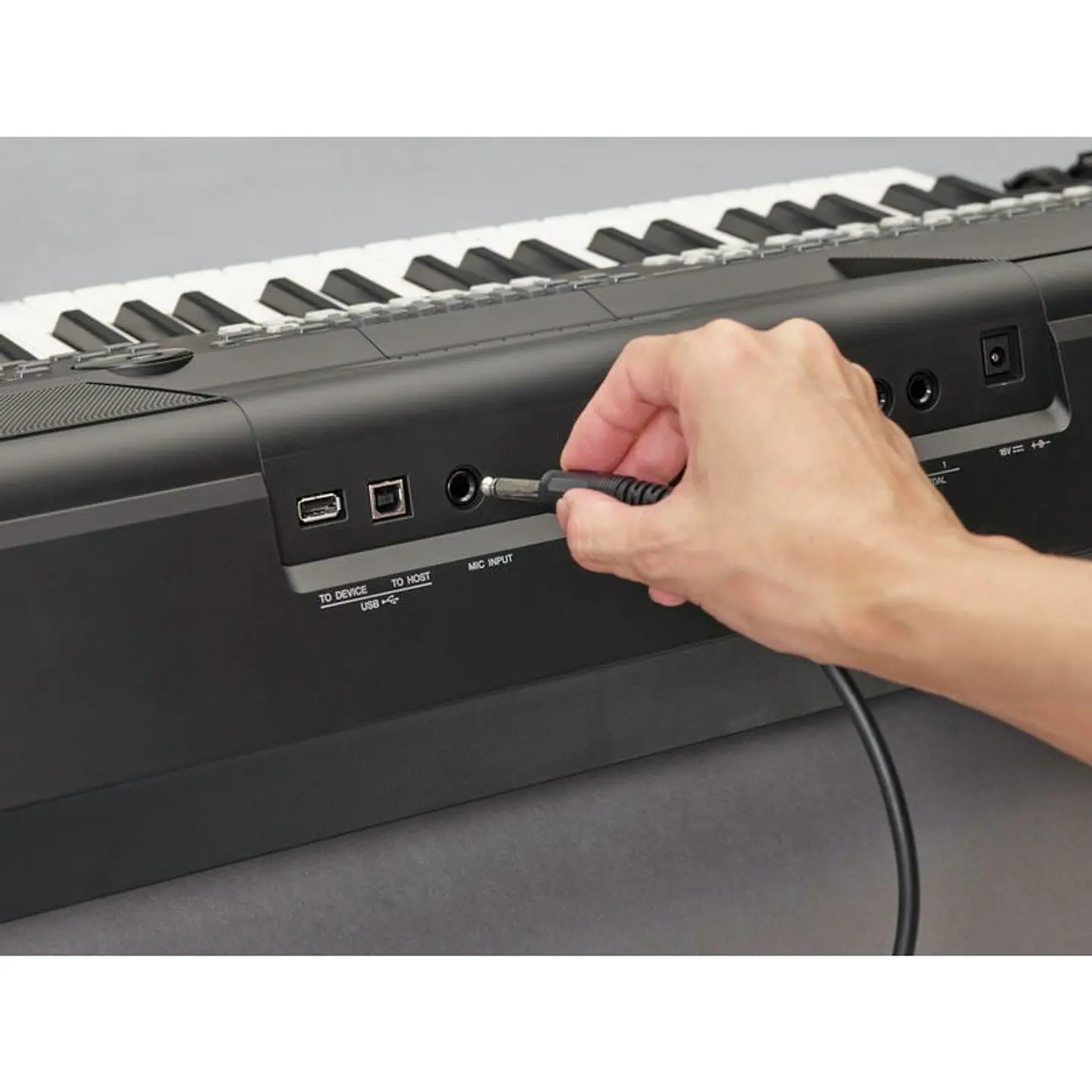 YAMAHA PSRSX600 DIGITAL WORKSTATION 9