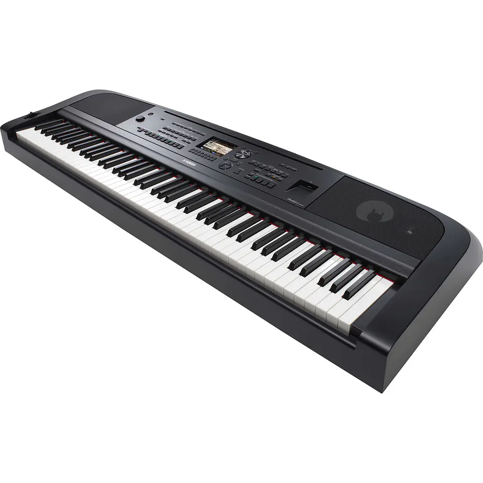 YAMAHA DGX670B PORTABLE DIGITAL PIANO  1