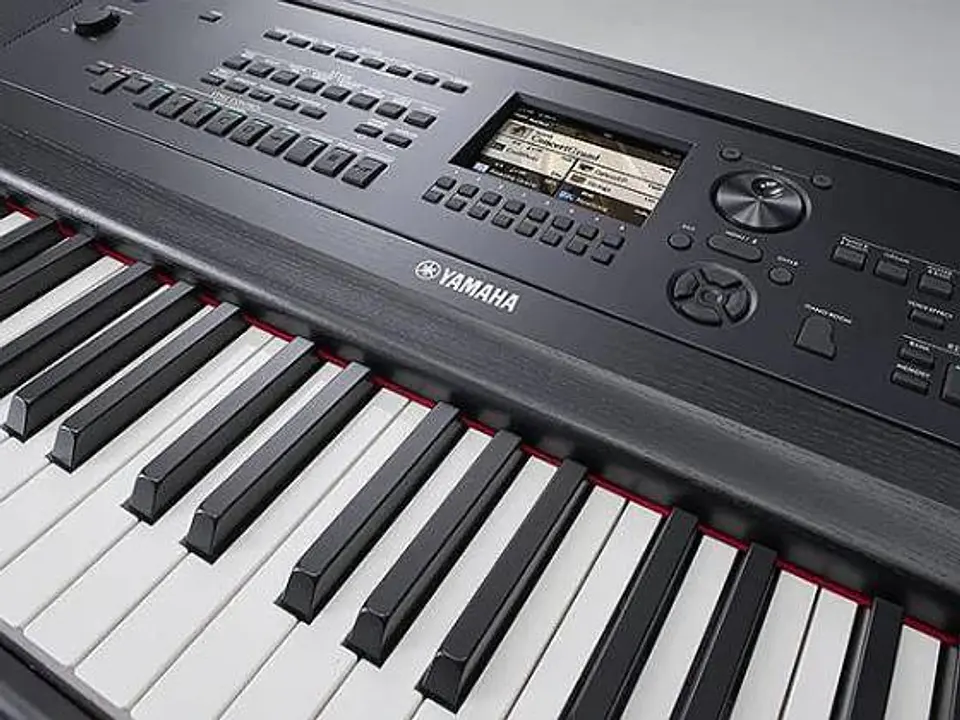 YAMAHA DGX670B PORTABLE DIGITAL PIANO  4