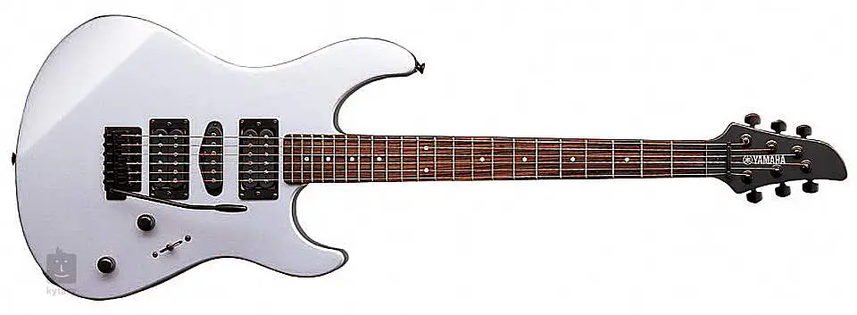 YAMAHA RGX121Z FS GUITARRA ELECTRICA 3