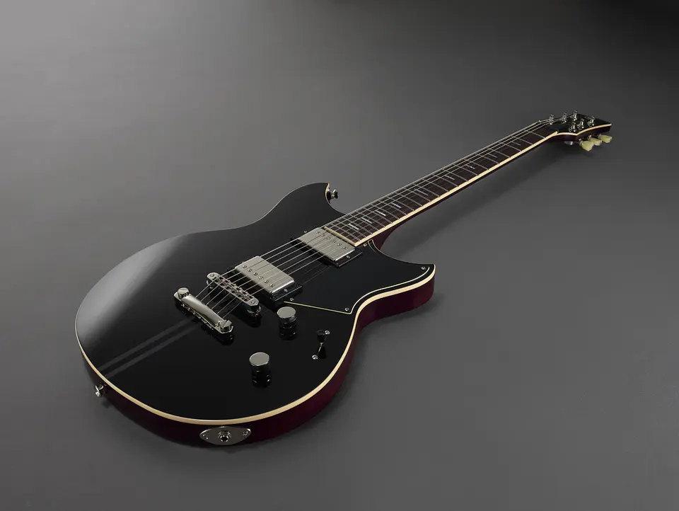 YAMAHA REVSTAR RSS20 BLACK 4