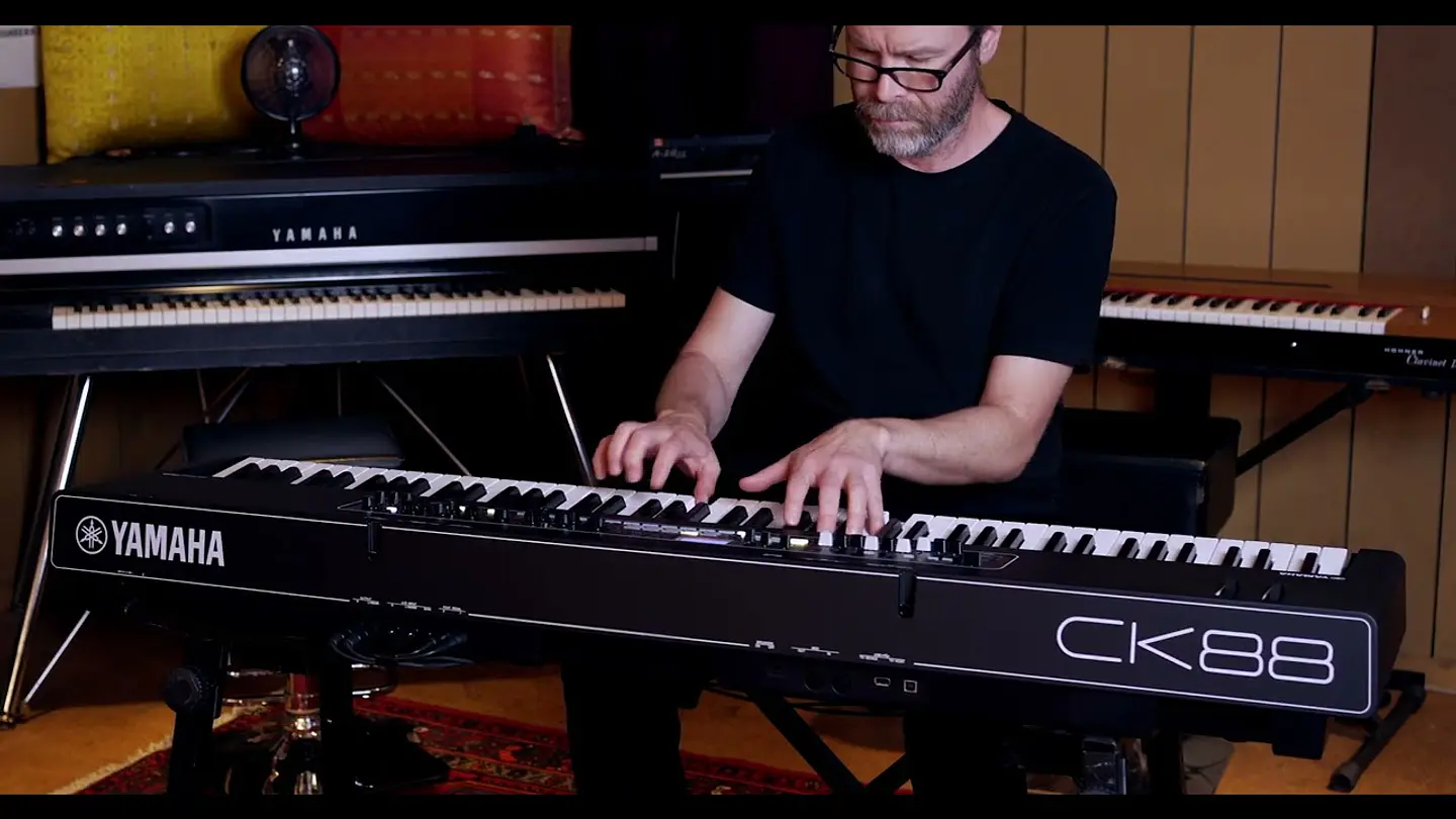 YAMAHA CK88 STAGE KEYBOARD 88 TECLAS 6