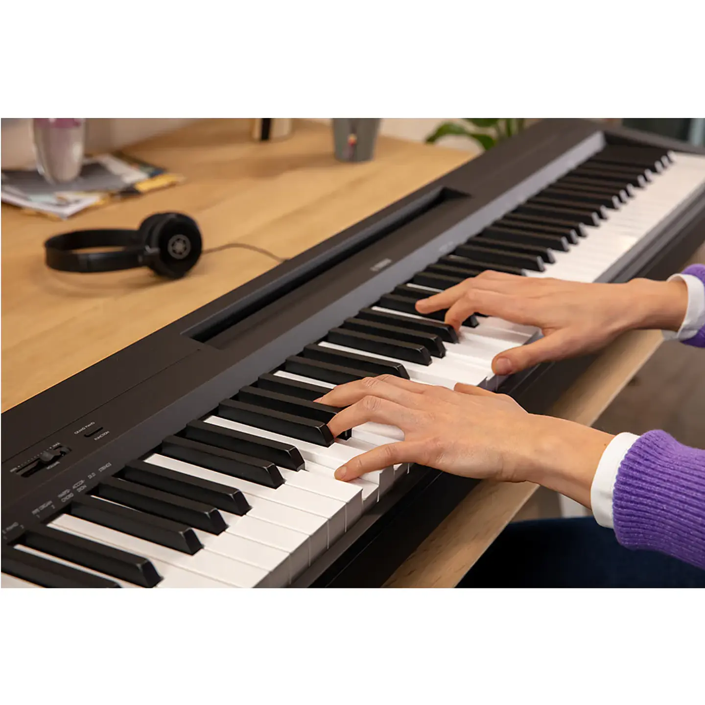 YAMAHA P145B BT BLUETOOTH PIANO DIGITAL 2
