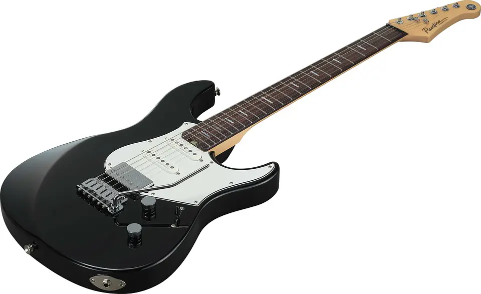 YAMAHA PACS+12 BL BLACK GUITARRA ELECTRICA PACIFICA STANDARD PLUS 4