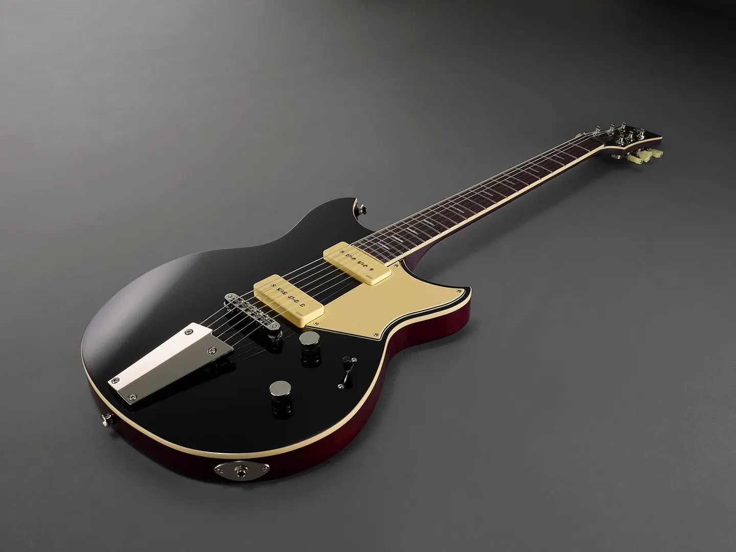 YAMAHA REVSTAR RSS02T BLACK 4
