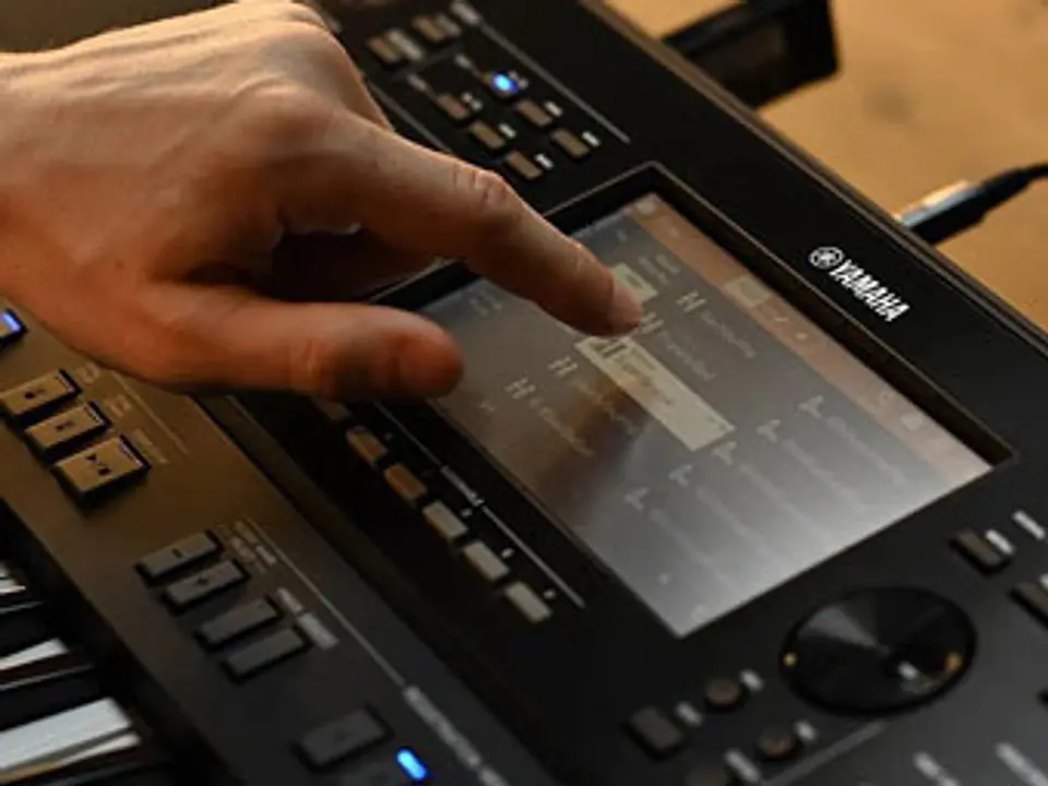 YAMAHA PSRSX720 WORKSTATION ARRENGER  11