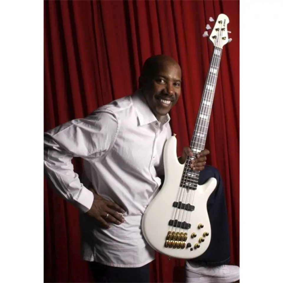 YAMAHA BBNE2 WHITE SIGNATURE BASS BAJO ELECTRICO 7