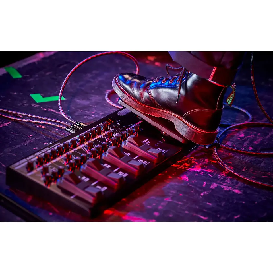 BOSS PEDALERA MULTIEFECTO ME90 4