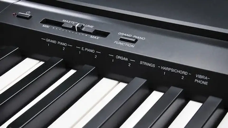 YAMAHA P45B BLACK PIANO DIGITAL  4