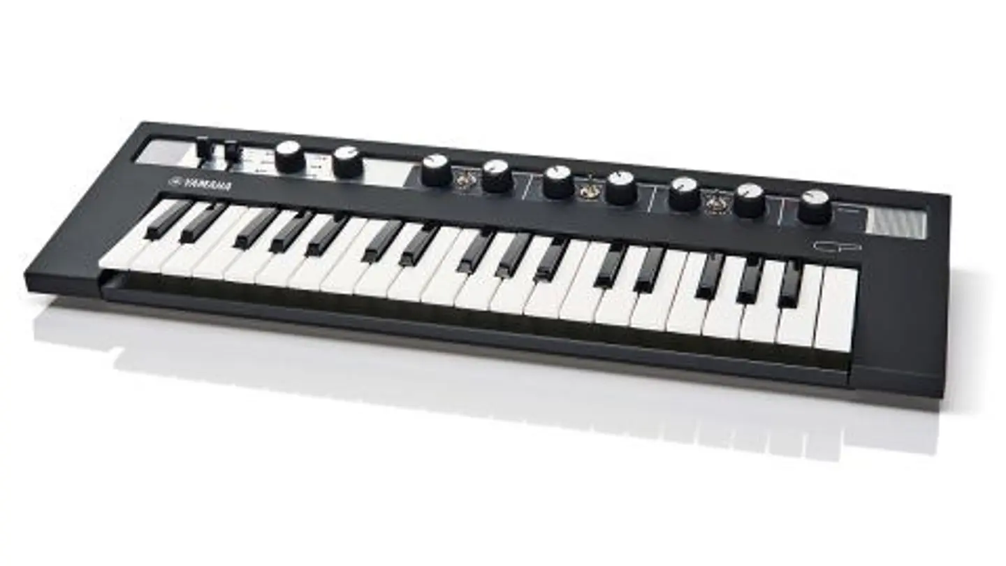 YAMAHA REFACE CP SINTETIZADOR 6