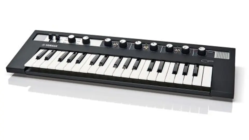 YAMAHA REFACE CP SINTETIZADOR 6