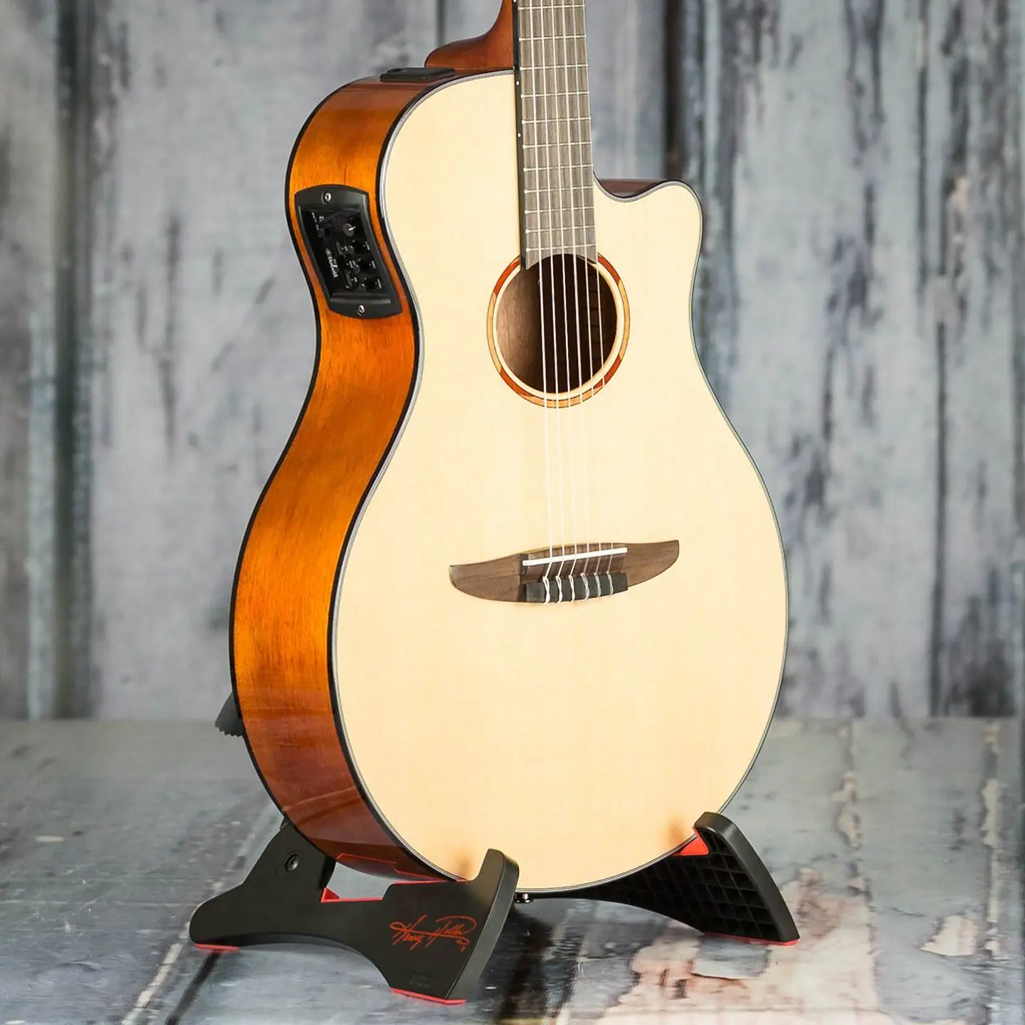 YAMAHA NTX1 NATURAL GUITARRA ELECTROACUSTICA CUTAWAY 8