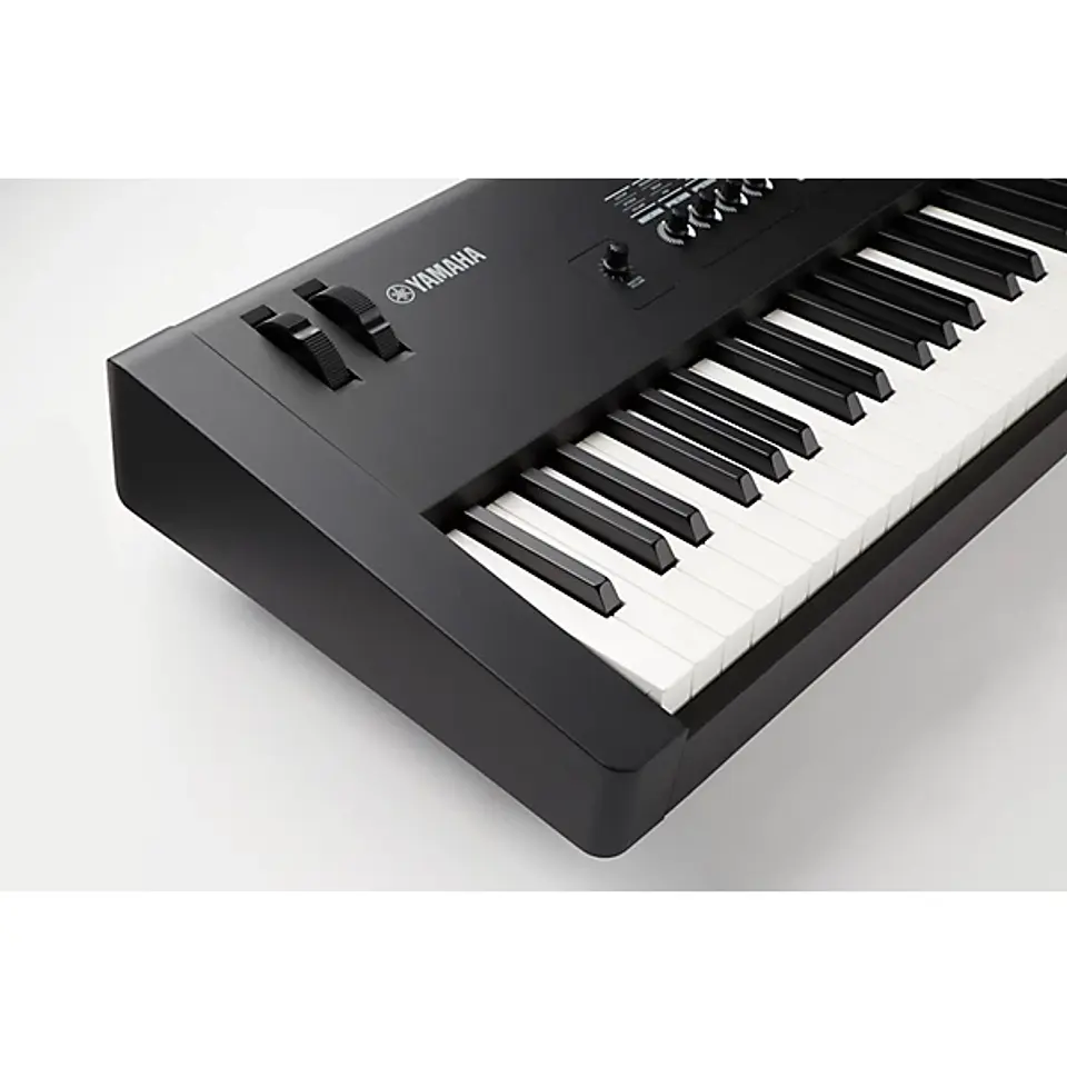 YAMAHA MX88 SINTETIZADOR 88 TECLAS 9