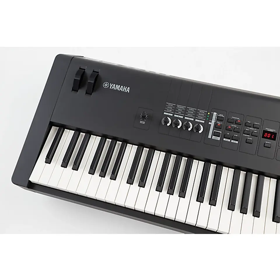 YAMAHA MX88 SINTETIZADOR 88 TECLAS 11