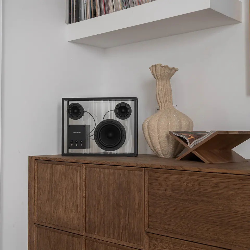TRANSPARENT BLACK SPEAKER PARLANTE BLUETOOTH 6