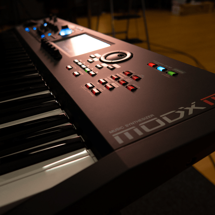 YAMAHA MODX6 M6 SINTETIZADOR 61 TECLAS 10