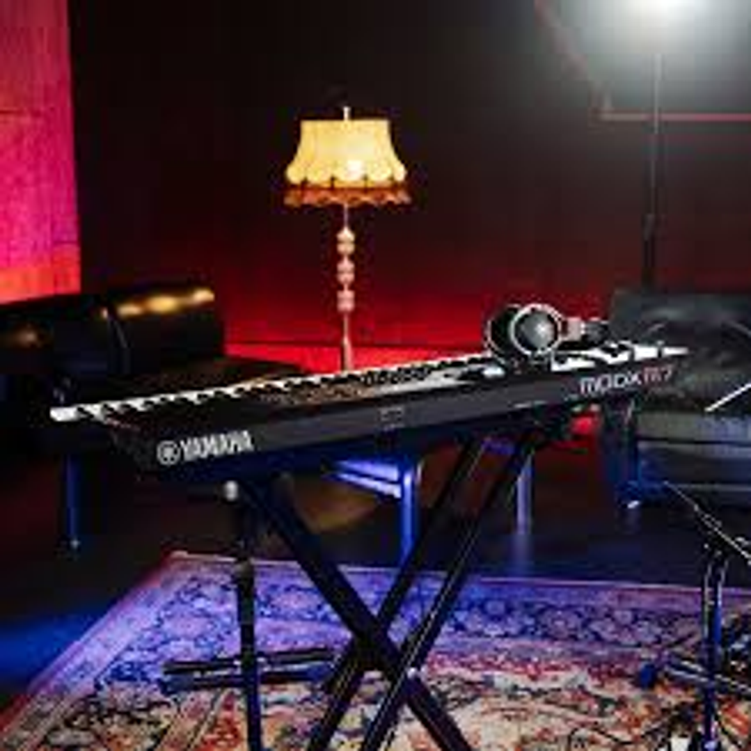 YAMAHA MODX7 M7 SINTETIZADOR 76 TECLAS 9