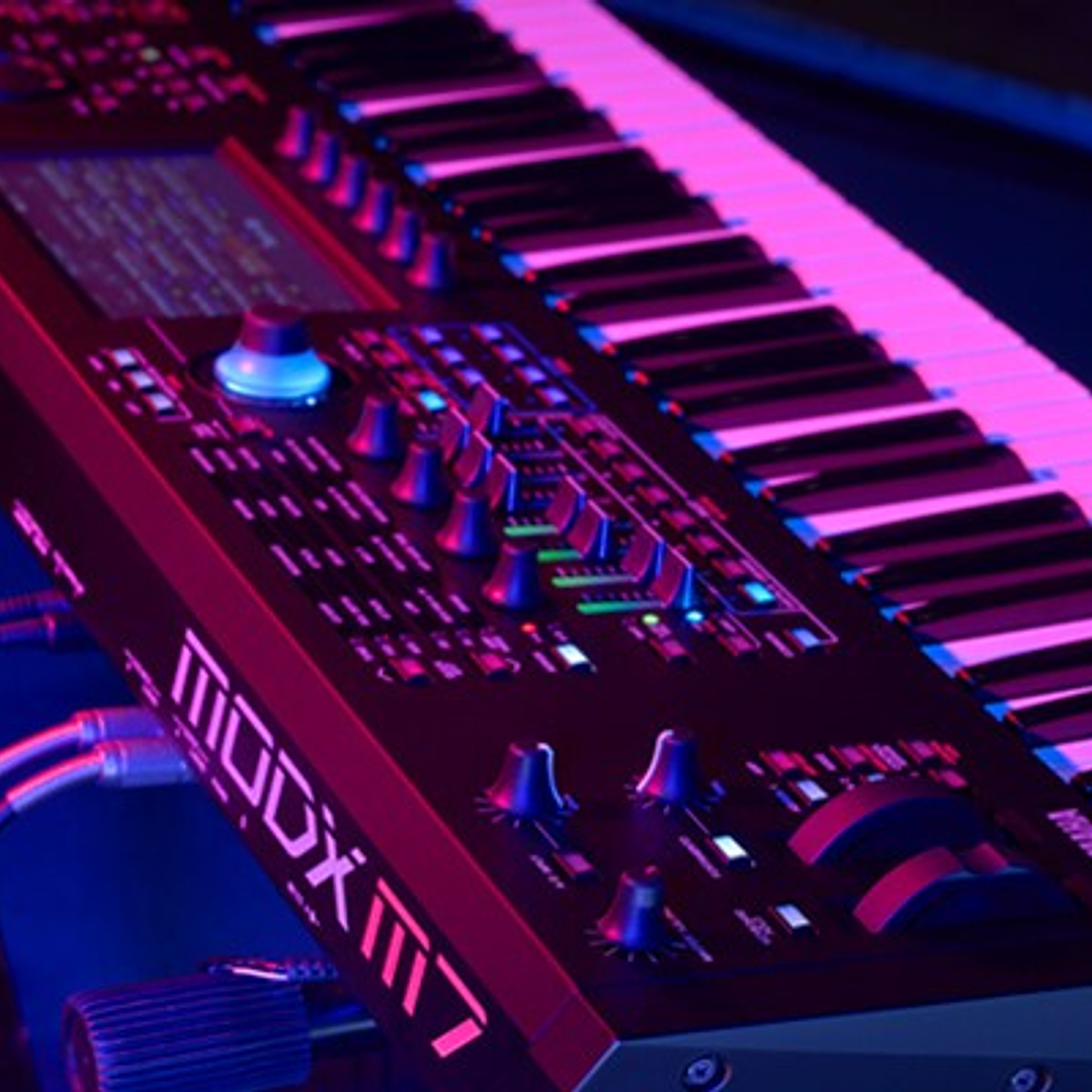 YAMAHA MODX7 M7 SINTETIZADOR 76 TECLAS 10