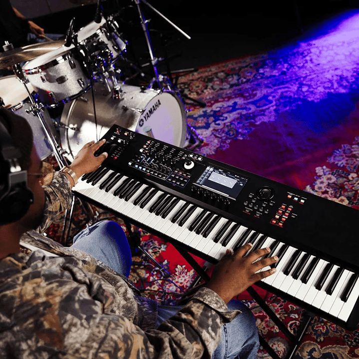 YAMAHA MODX7 M7 SINTETIZADOR 76 TECLAS 13