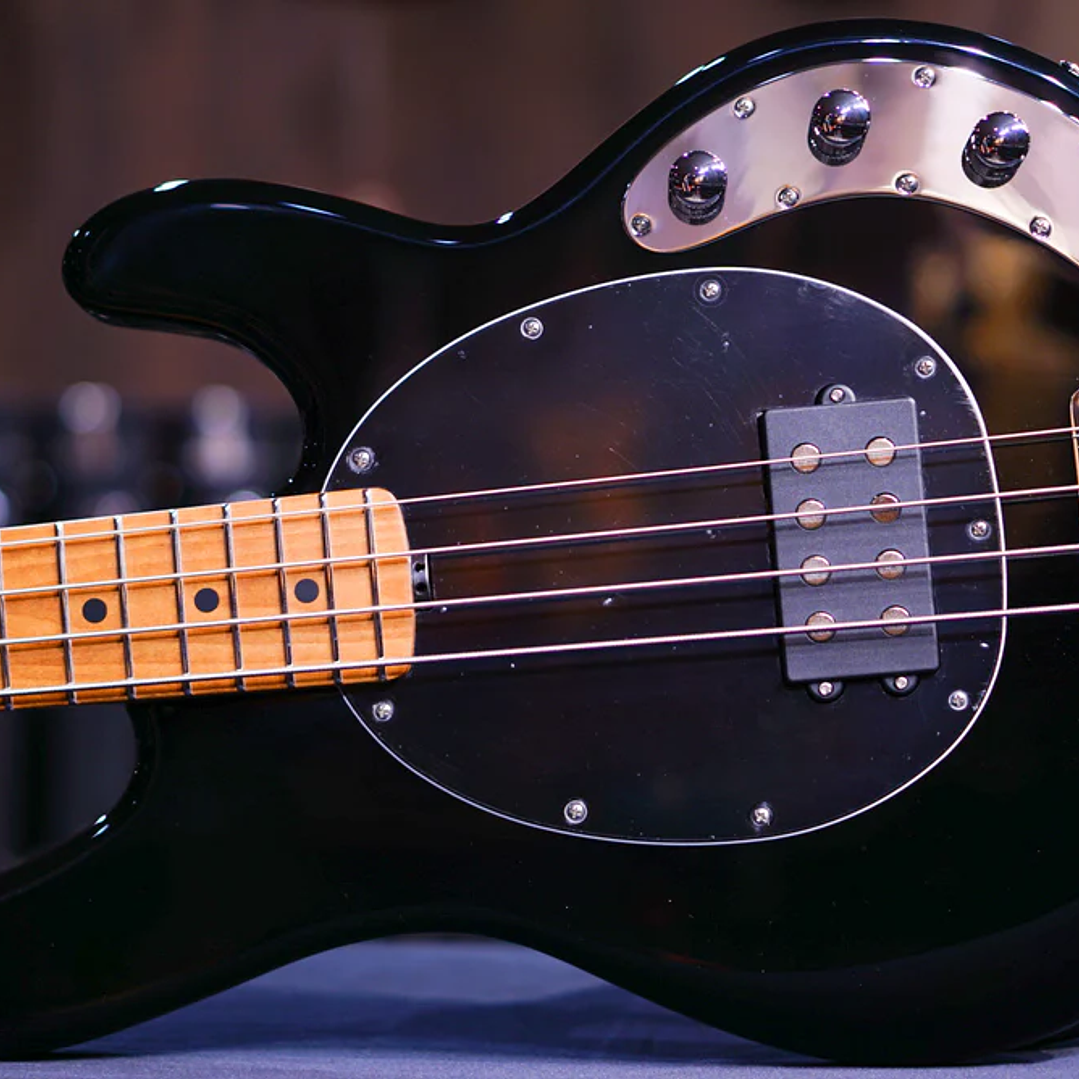ERNIE BALL MUSIC MAN BAJO ELECTRICO STINGRAY SPECIAL 4 CUERDAS HH BLACK 8
