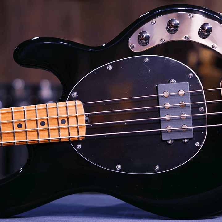 ERNIE BALL MUSIC MAN BAJO ELECTRICO STINGRAY SPECIAL 4 CUERDAS HH BLACK 8