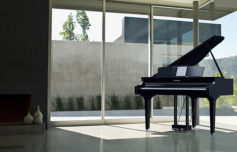 YAMAHA CLAVINOVA CLP865GP PE GRAND PIANO