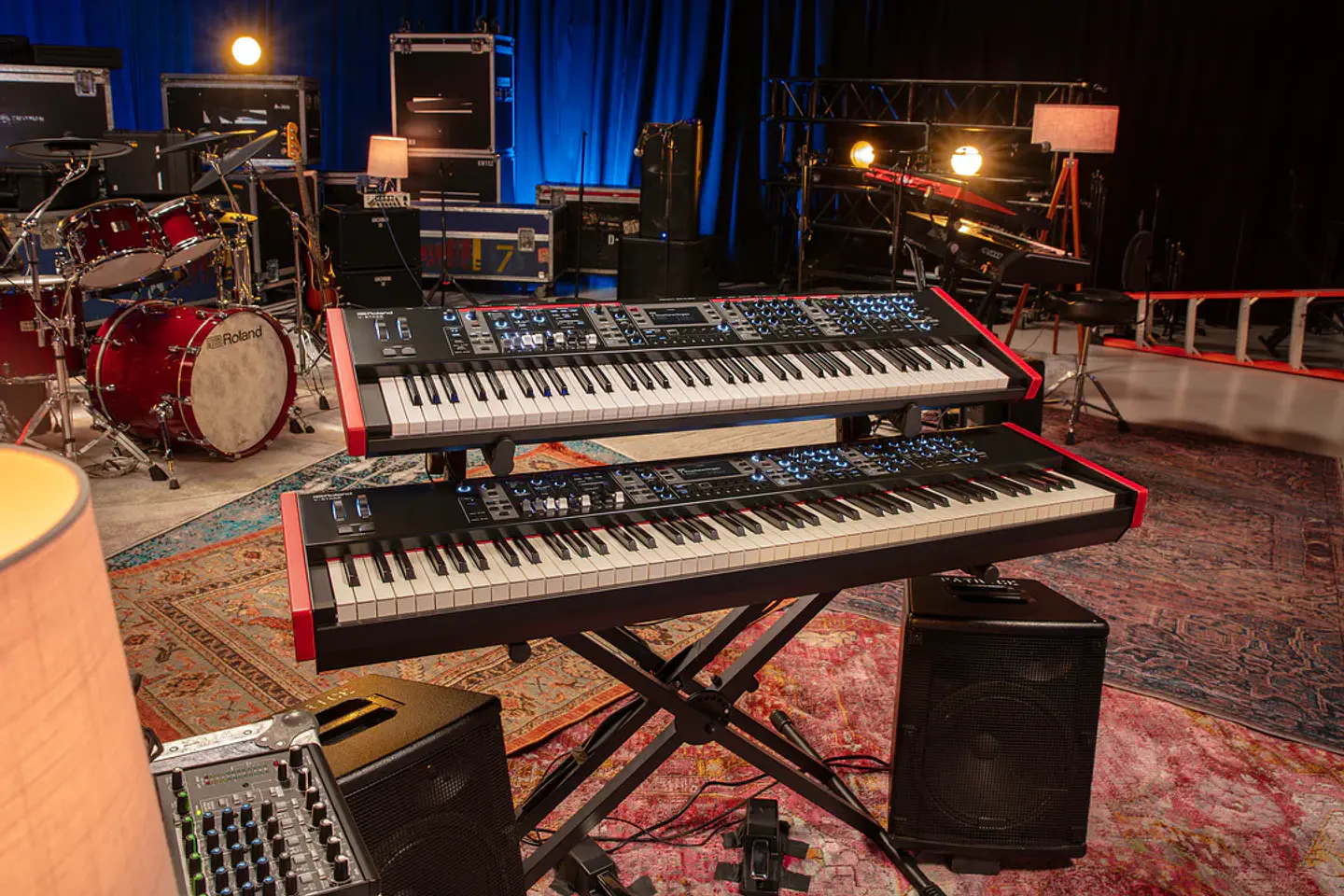 ROLAND V-STAGE 76 STAGE PIANO 76 TECLAS 2