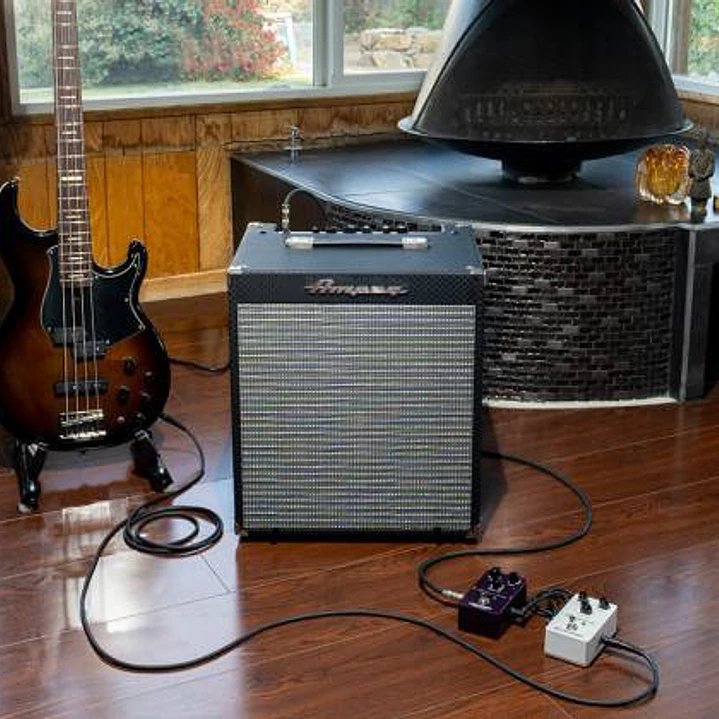 AMPEG AMPLIFICADOR DE BAJO ROCKETBASS 108 30W 2