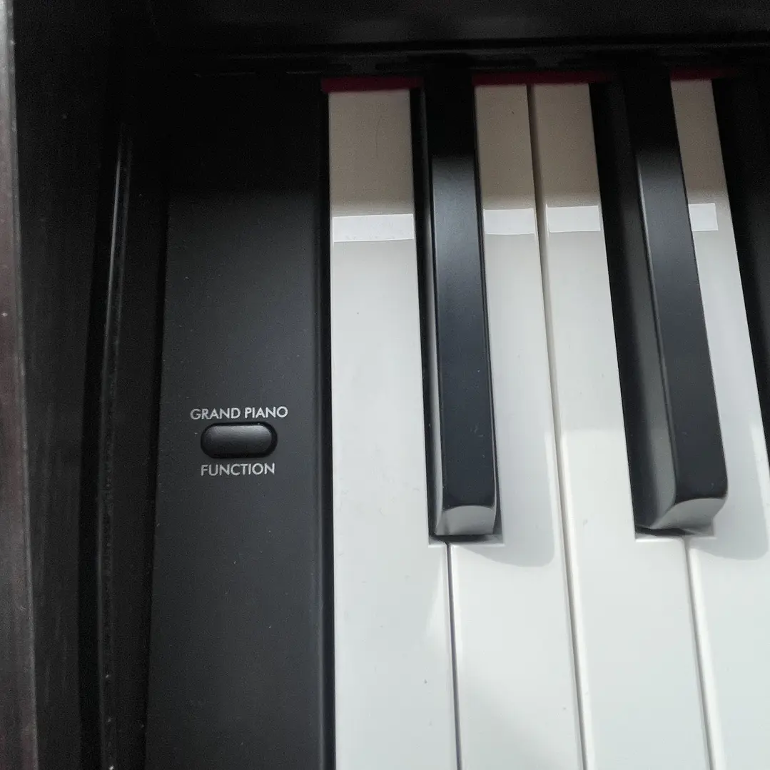 YAMAHA ARIUS YDP105R PIANO DIGITAL ROSEWOOD - PRODUCTO DEMO SALES 6