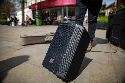 ELECTRO VOICE EVERSE 8 PARLANTE ACTIVO PORTATIL CON BLUETOOTH