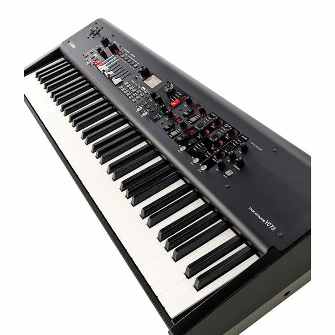 YAMAHA YC73 STAGE KEYBOARD 73 TECLAS 3